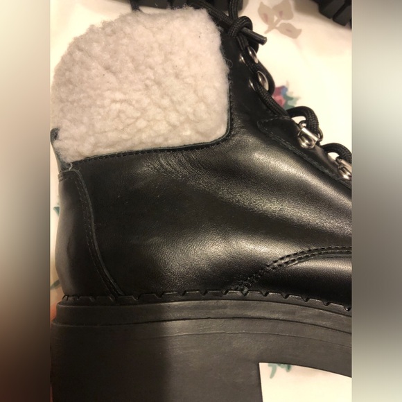 Winter Boots - Picture 8 of 9